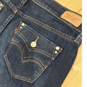 Levis 505 Straight Leg Jeans Womens 6M Dark Wash Flap‎ Pocket Denim W28 L32